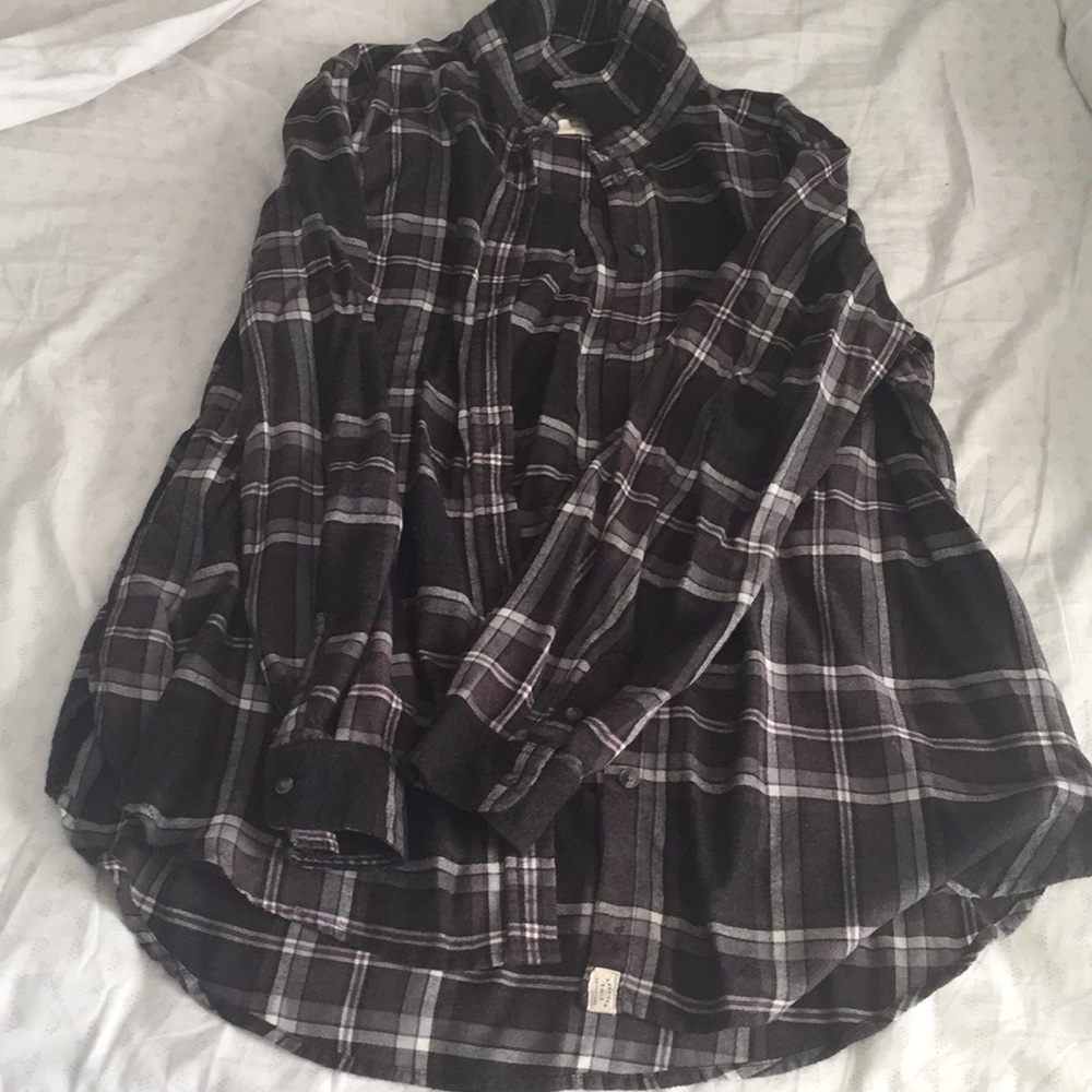 Women’s AE plaid shirt